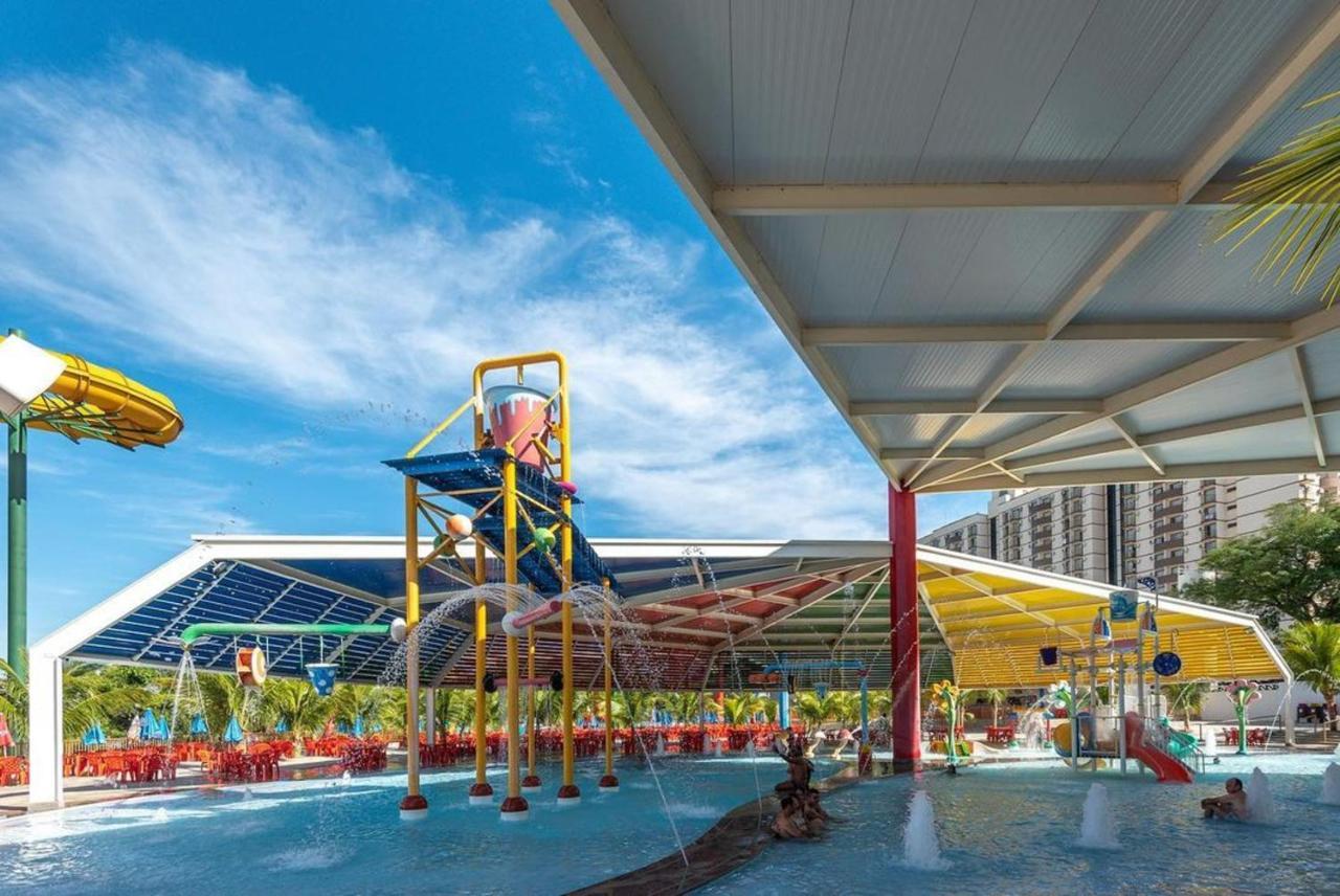 Diroma Resort Internacional Incluso 1 Acesso Ao Acqua Park Vulcao Калдас-Новас Экстерьер фото