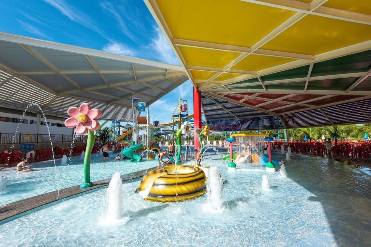 Diroma Resort Internacional Incluso 1 Acesso Ao Acqua Park Vulcao Калдас-Новас Экстерьер фото