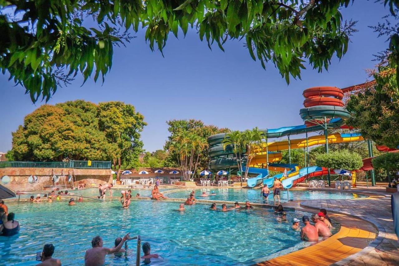 Diroma Resort Internacional Incluso 1 Acesso Ao Acqua Park Vulcao Калдас-Новас Экстерьер фото